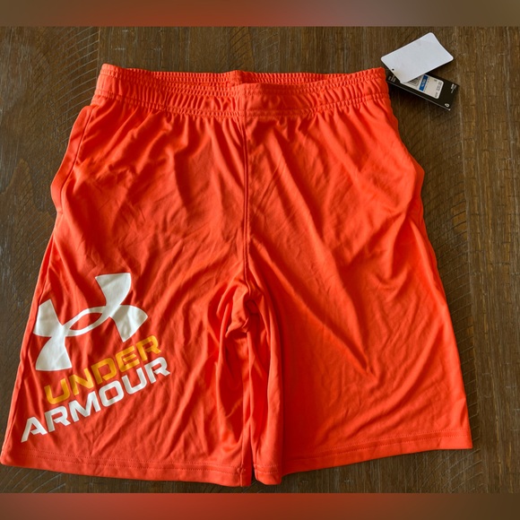 Under armour shorts Hurley shirt - Picture 4 of 8